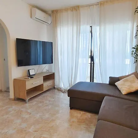 Yumbo Center 1 Bedroom פלאייה דל אינגלז